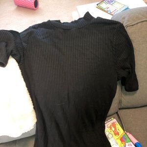 Barely worn pea in the pod mock turtle neck top